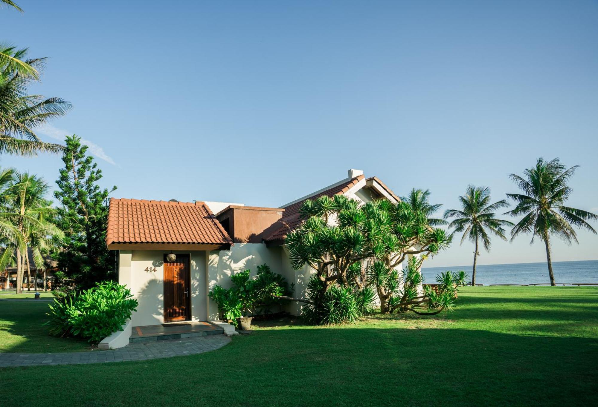 Palm Garden Beach Resort & Spa Hoi An Exteriör bild A villa at the resort